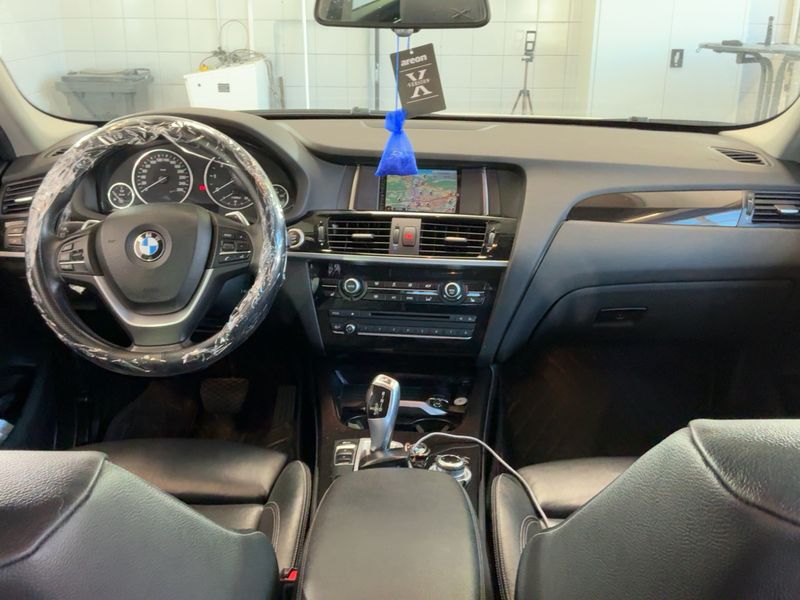BMW X4 xDrive 20d — zdjęcie 12