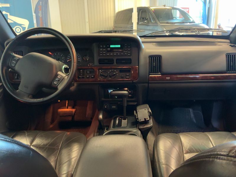 Jeep Grand Cherokee 5.2 V8 Ltd. — zdjęcie 12