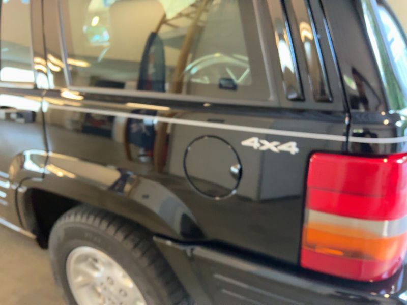 Jeep Grand Cherokee 5.2 V8 Ltd. — zdjęcie 3