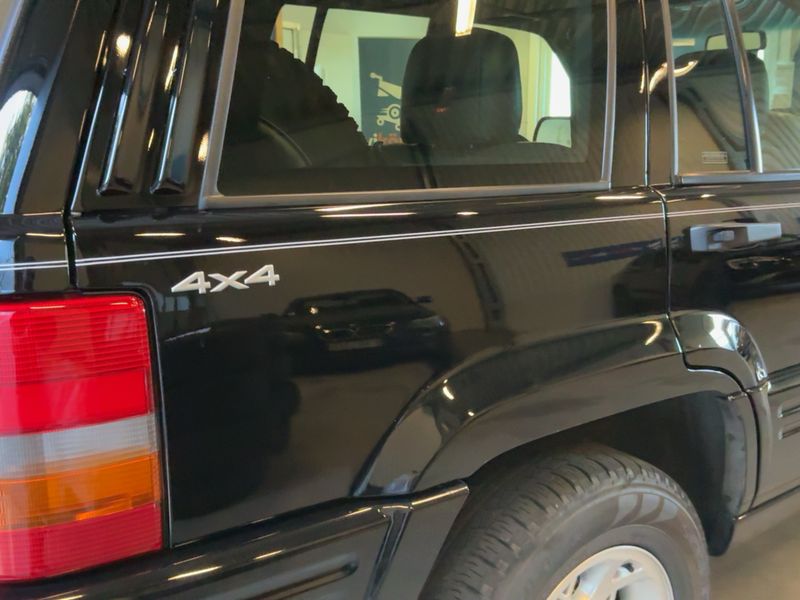 Jeep Grand Cherokee 5.2 V8 Ltd. — zdjęcie 6