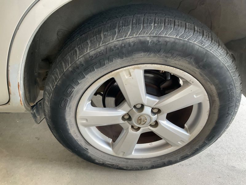Toyota RAV 4 2.2 D-4D Life 2006 – снимка 5