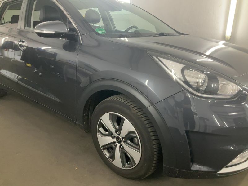 Kia Niro 1.6 Hybrid Vision 2017 – снимка 12