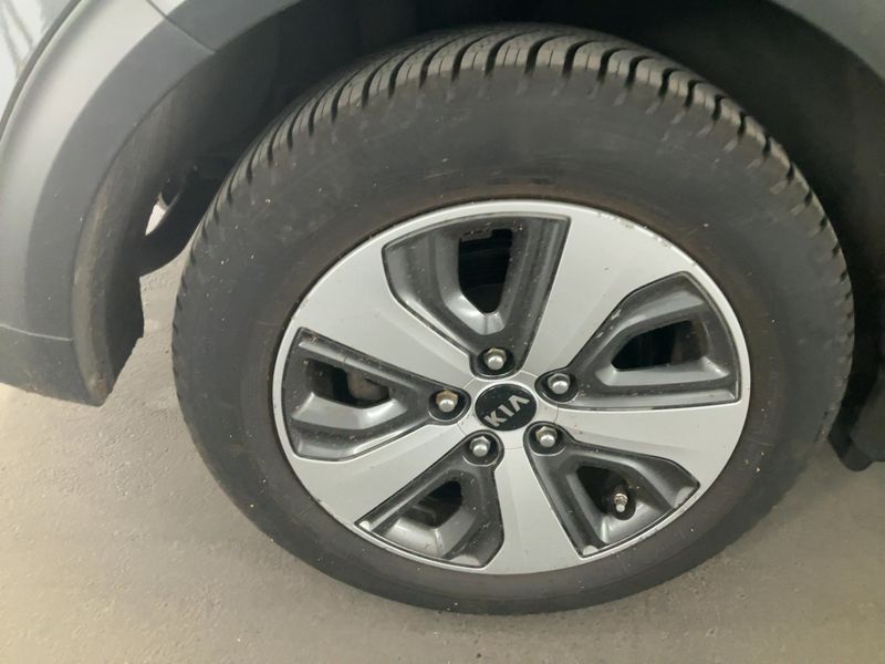 Kia Niro 1.6 Hybrid Vision 2017 – снимка 9