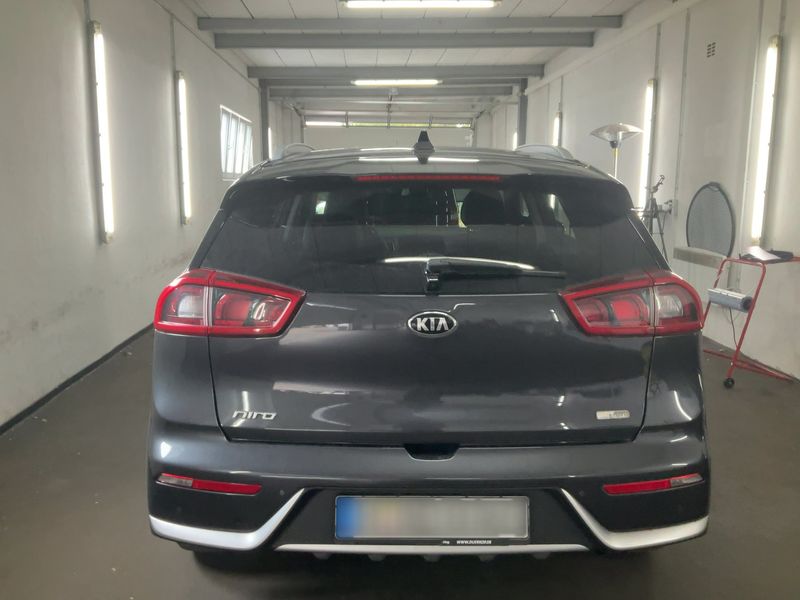 Kia Niro 1.6 Hybrid Vision 2017 – снимка 7