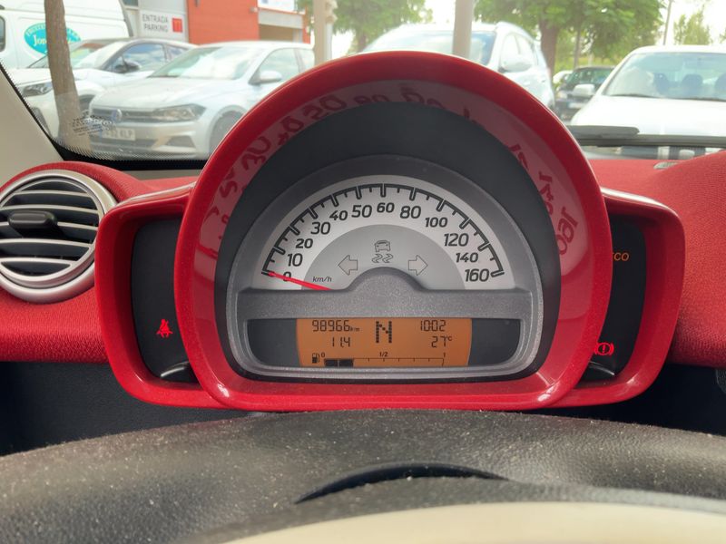 Smart fortwo 1.0 Micro Hybrid Drive passion — zdjęcie 13