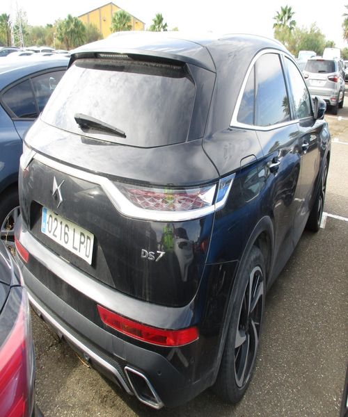 DS Automobiles DS7 Crossback 2.0 Blue-HDi GrandChic — zdjęcie 4