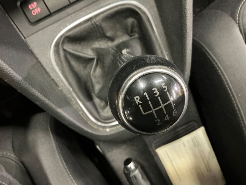 Volkswagen Golf VI 2.0 TDI Carat 2010 – снимка 34