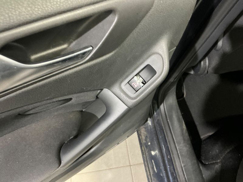 Volkswagen Golf VI 2.0 TDI Carat 2010 – снимка 30