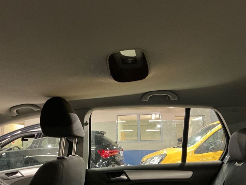 Volkswagen Golf VI 2.0 TDI Carat 2010 – снимка 31