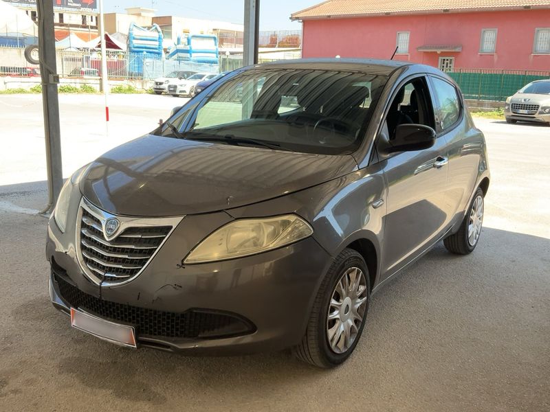 Lancia Ypsilon 1.2 GPL Silver 2013 – снимка 1
