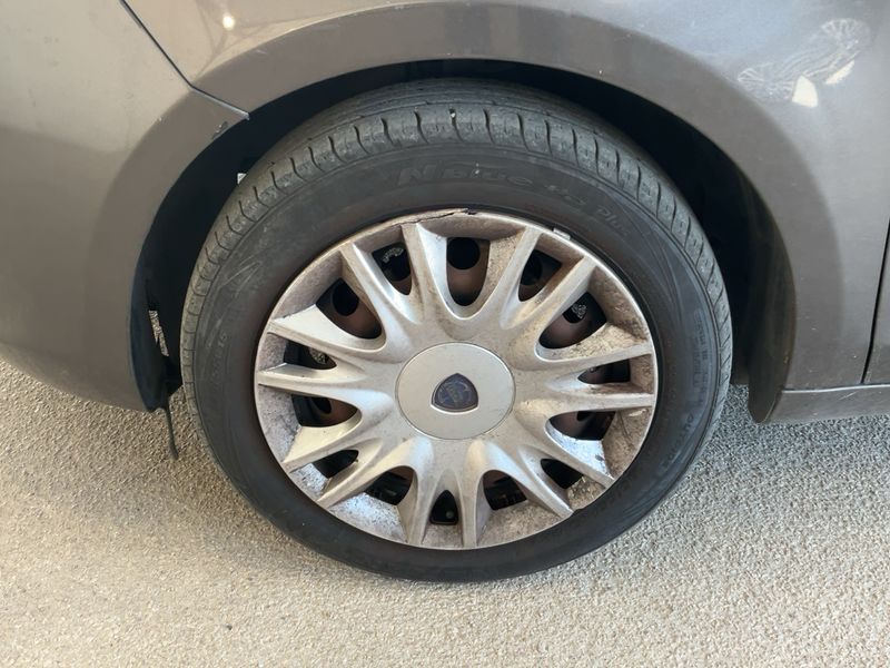 Lancia Ypsilon 1.2 GPL Silver 2013 – снимка 3