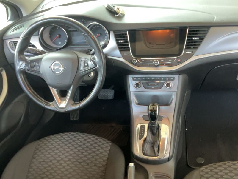 Opel Astra 1.6 CDTI DPF Business — zdjęcie 13