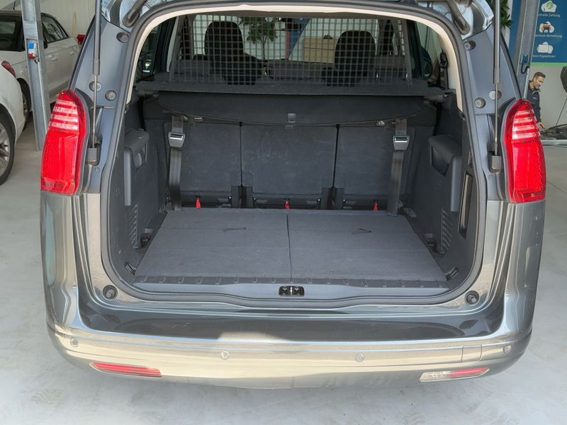 Peugeot 5008 1.6 HDi Active 2013 – снимка 15