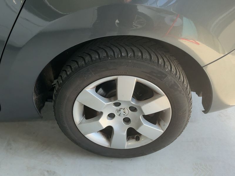 Peugeot 5008 1.6 HDi Active 2013 – снимка 5