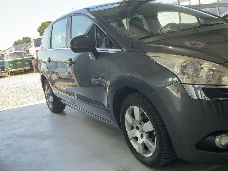 Peugeot 5008 1.6 HDi Active 2013 – снимка 12