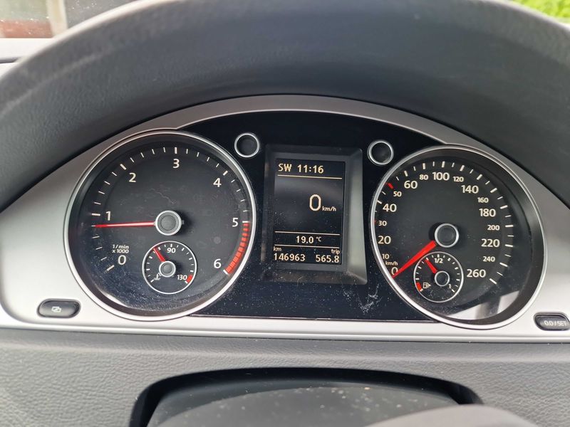 Volkswagen Passat 2.0 TDI Trendline BlueMotion Tech — zdjęcie 12