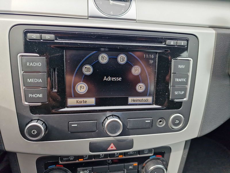 Volkswagen Passat 2.0 TDI Trendline BlueMotion Tech — zdjęcie 13