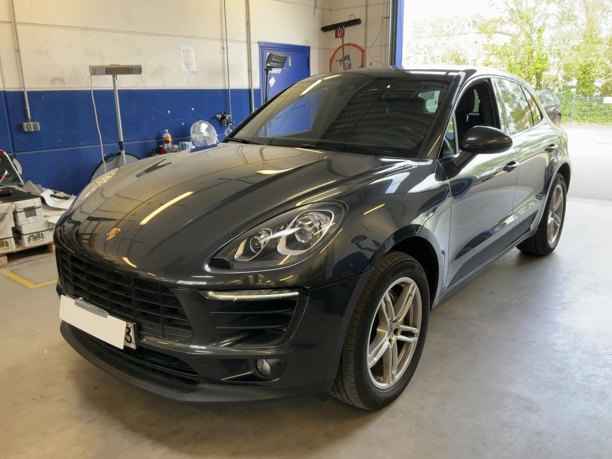 Porsche Macan 2016