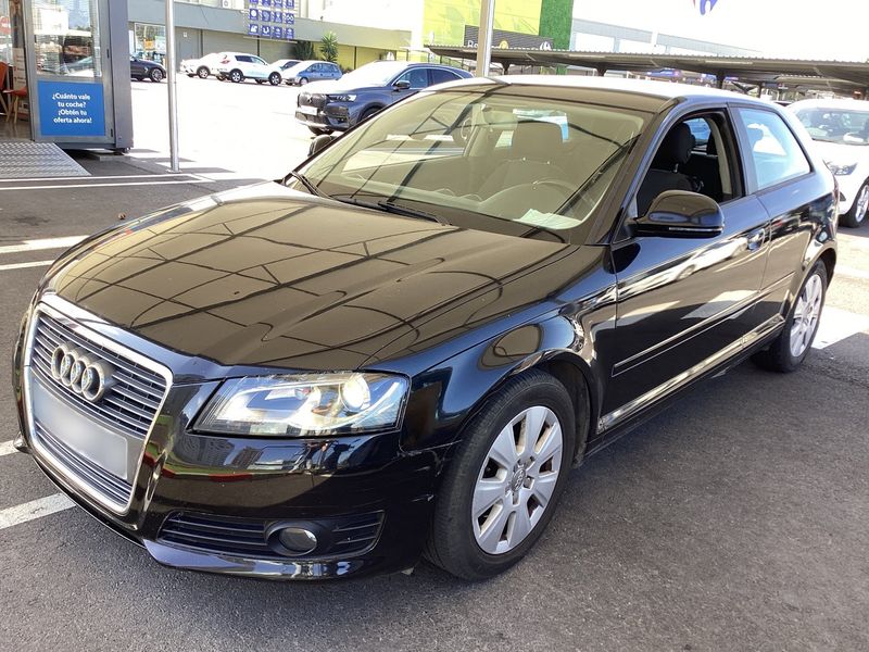 Audi A3 1.9 TDIe Attraction — zdjęcie 1