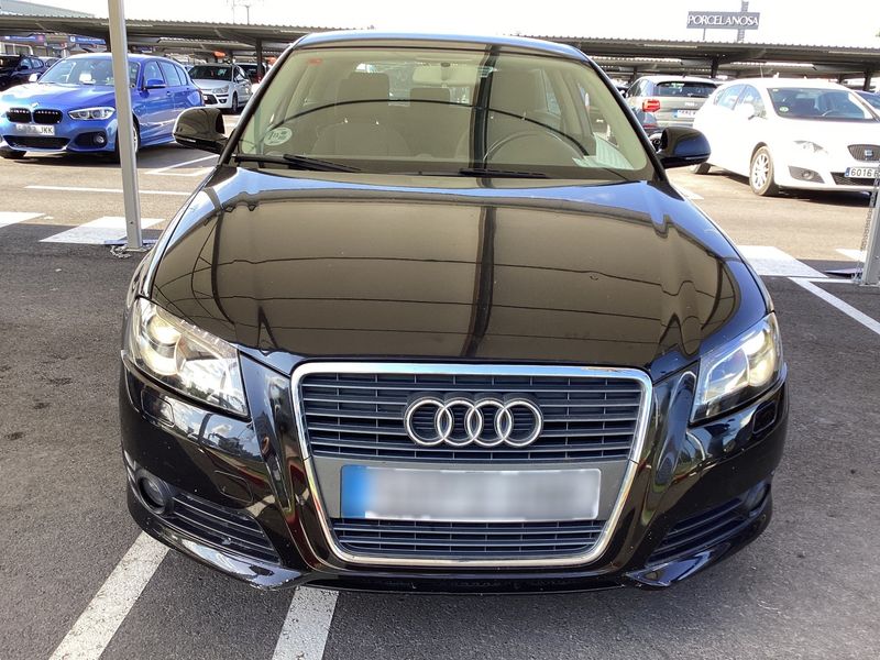 Audi A3 1.9 TDIe Attraction — zdjęcie 9