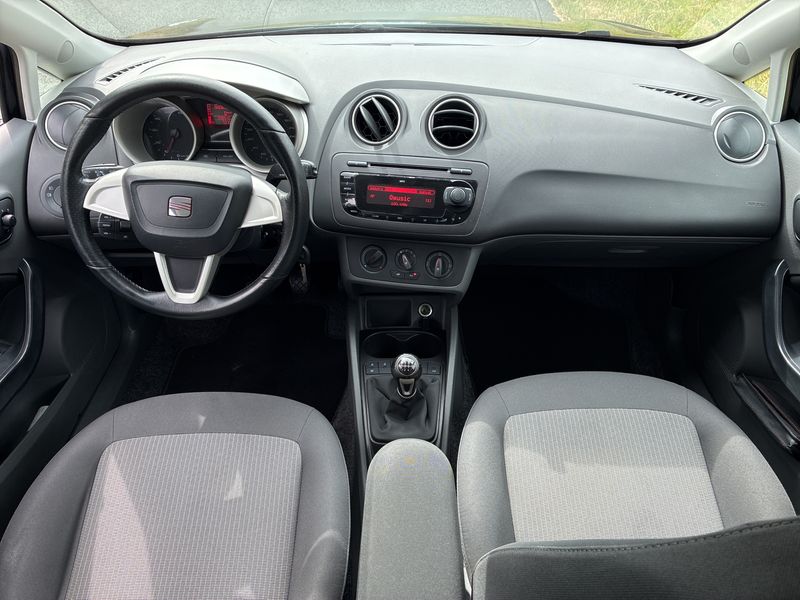 Seat Ibiza 1.4 Style — zdjęcie 11