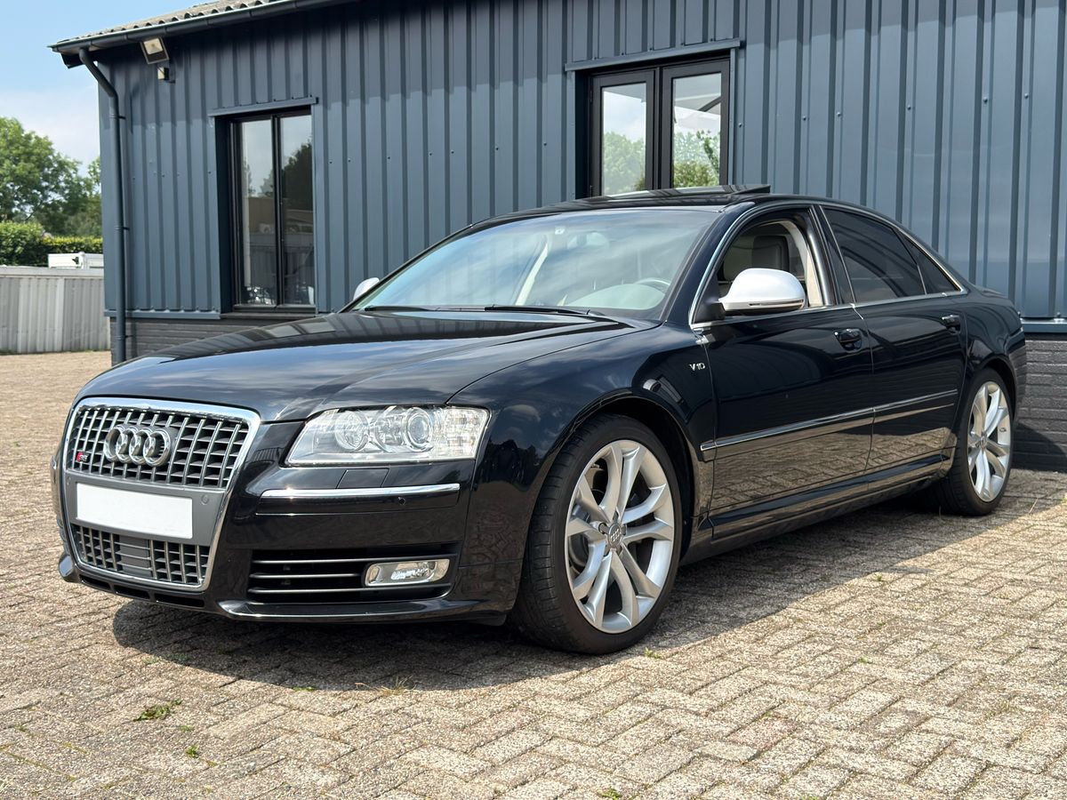 Audi S8 2008