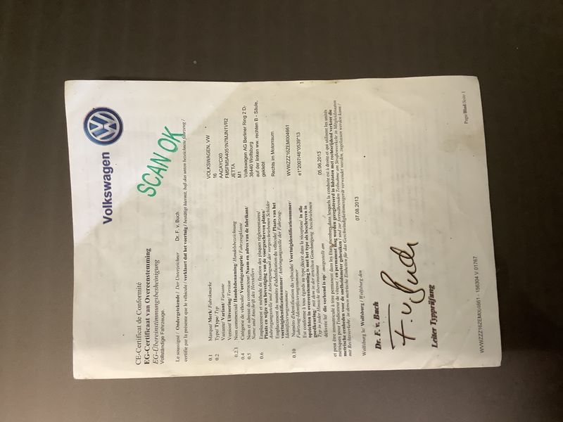 Volkswagen Jetta 1.6 TDI Comfortline BlueMotion Tech — zdjęcie 6