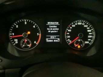 Volkswagen Jetta 1.6 TDI Comfortline BlueMotion Tech — zdjęcie 4
