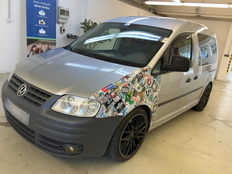 Volkswagen Caddy 1.9 TDI Life Team — zdjęcie 2