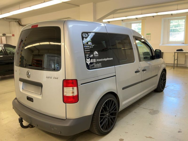 Volkswagen Caddy 1.9 TDI Life Team — zdjęcie 6