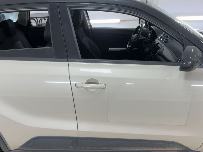 Suzuki Vitara 1.6 Club 4x2 — zdjęcie 7