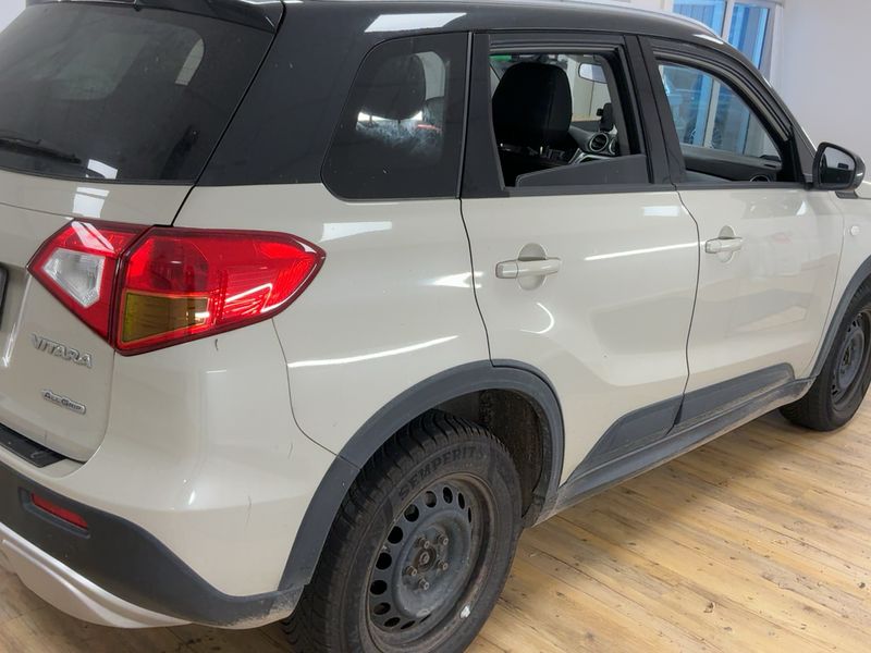 Suzuki Vitara 1.6 Club 4x2 — zdjęcie 6