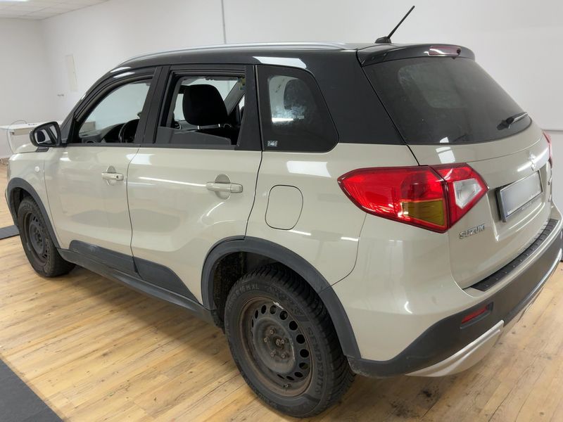Suzuki Vitara 1.6 Club 4x2 — zdjęcie 3