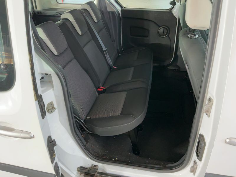Renault Kangoo 1.5 dCi Paris — zdjęcie 14