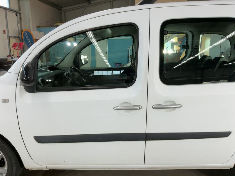 Renault Kangoo 1.5 dCi Paris — zdjęcie 4