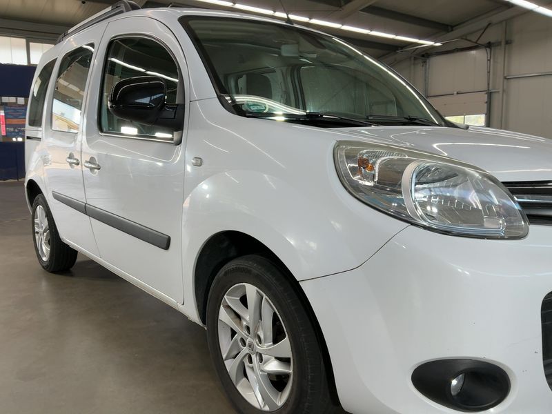 Renault Kangoo 1.5 dCi Paris — zdjęcie 8