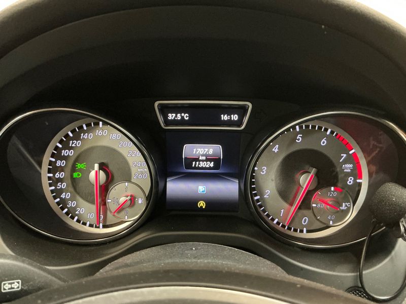 Mercedes-Benz CLA-Klasse CLA 180 Urban — zdjęcie 13
