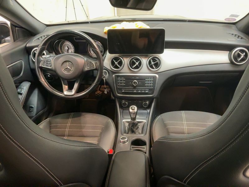 Mercedes-Benz CLA-Klasse CLA 180 Urban — zdjęcie 12