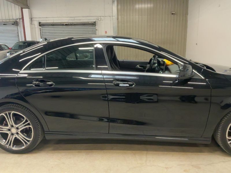 Mercedes-Benz CLA-Klasse CLA 180 Urban — zdjęcie 7