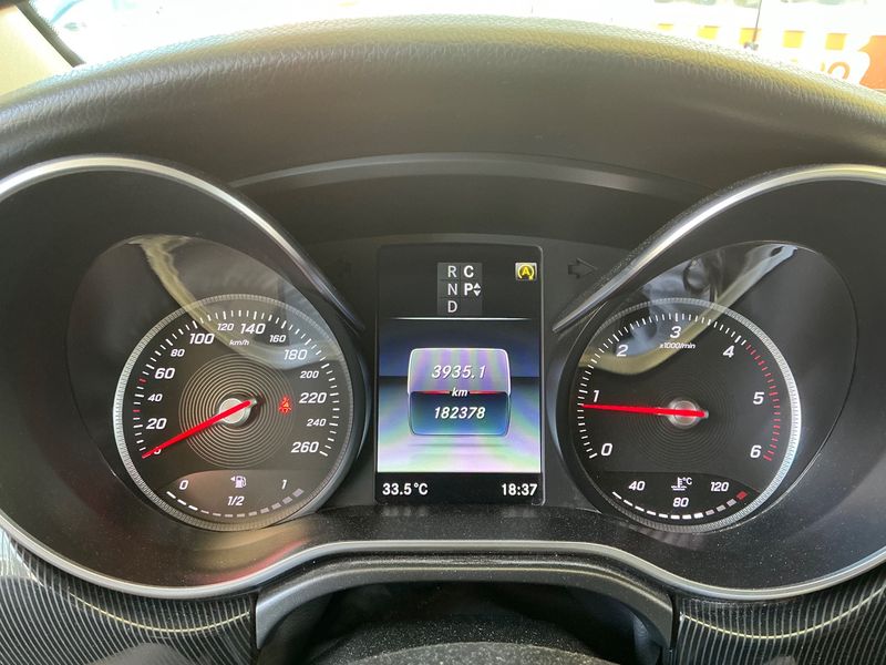 Mercedes-Benz V-Klasse V 220 d lang — zdjęcie 13