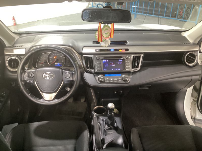 Toyota RAV 4 2.0 D-4D Advance — zdjęcie 12