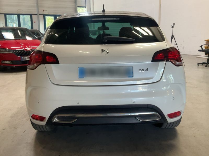 DS Automobiles DS4 1.2 PureTech SoChic — zdjęcie 5