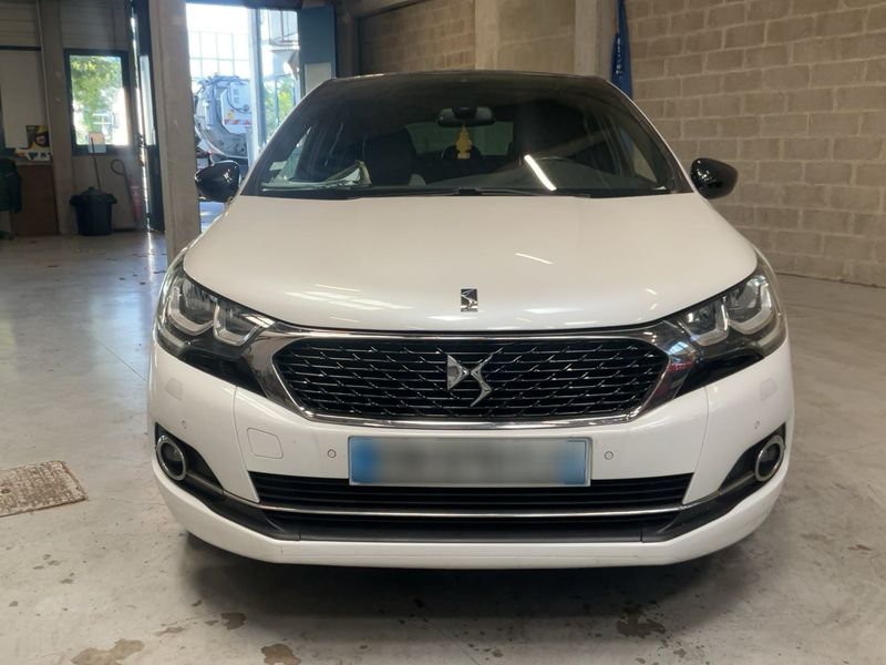 DS Automobiles DS4 1.2 PureTech SoChic — zdjęcie 9