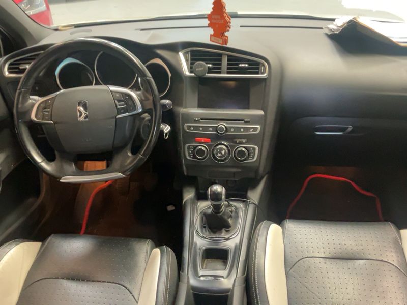DS Automobiles DS4 1.2 PureTech SoChic — zdjęcie 12