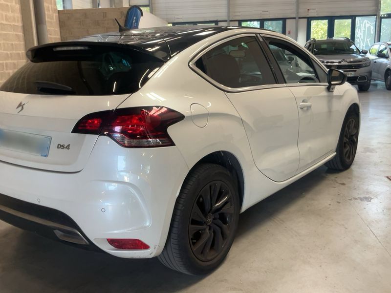 DS Automobiles DS4 1.2 PureTech SoChic — zdjęcie 6
