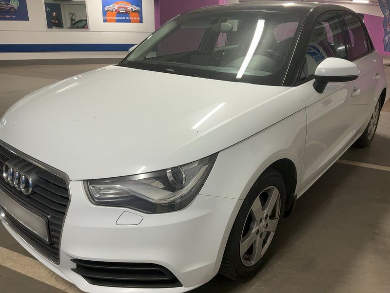 A1 Sportback 1.6 TDI Attraction