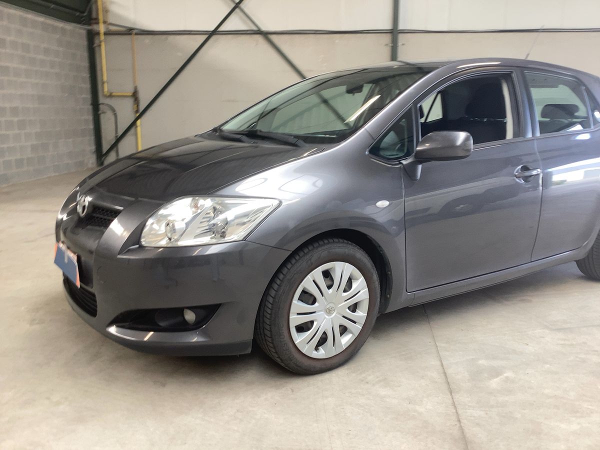 Toyota Auris 1.4 Turbodiesel Basis