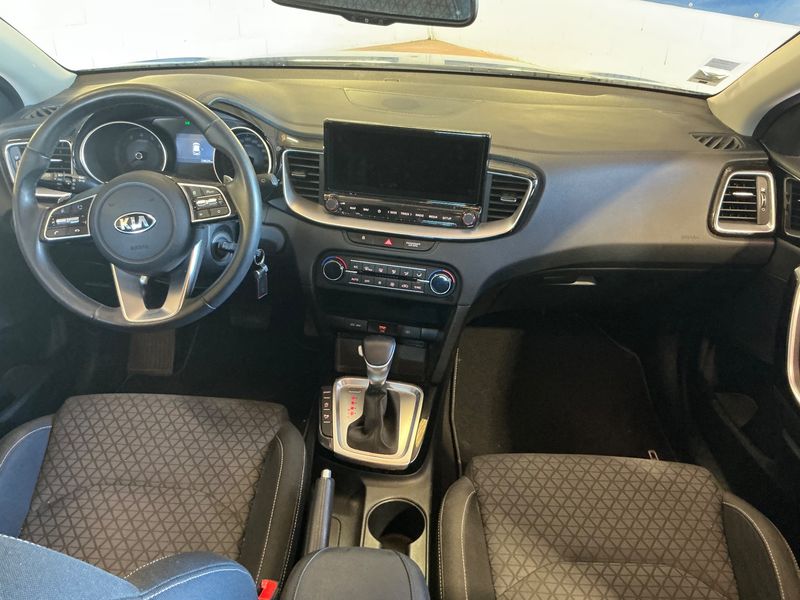 Kia cee'd 1.5 TGDI Active — zdjęcie 12
