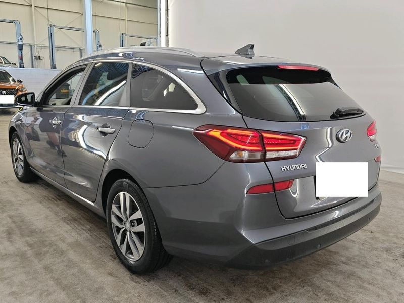 Hyundai i30 1.4 TGDI Premium — zdjęcie 2