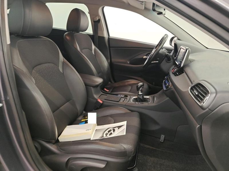 Hyundai i30 1.4 TGDI Premium — zdjęcie 6